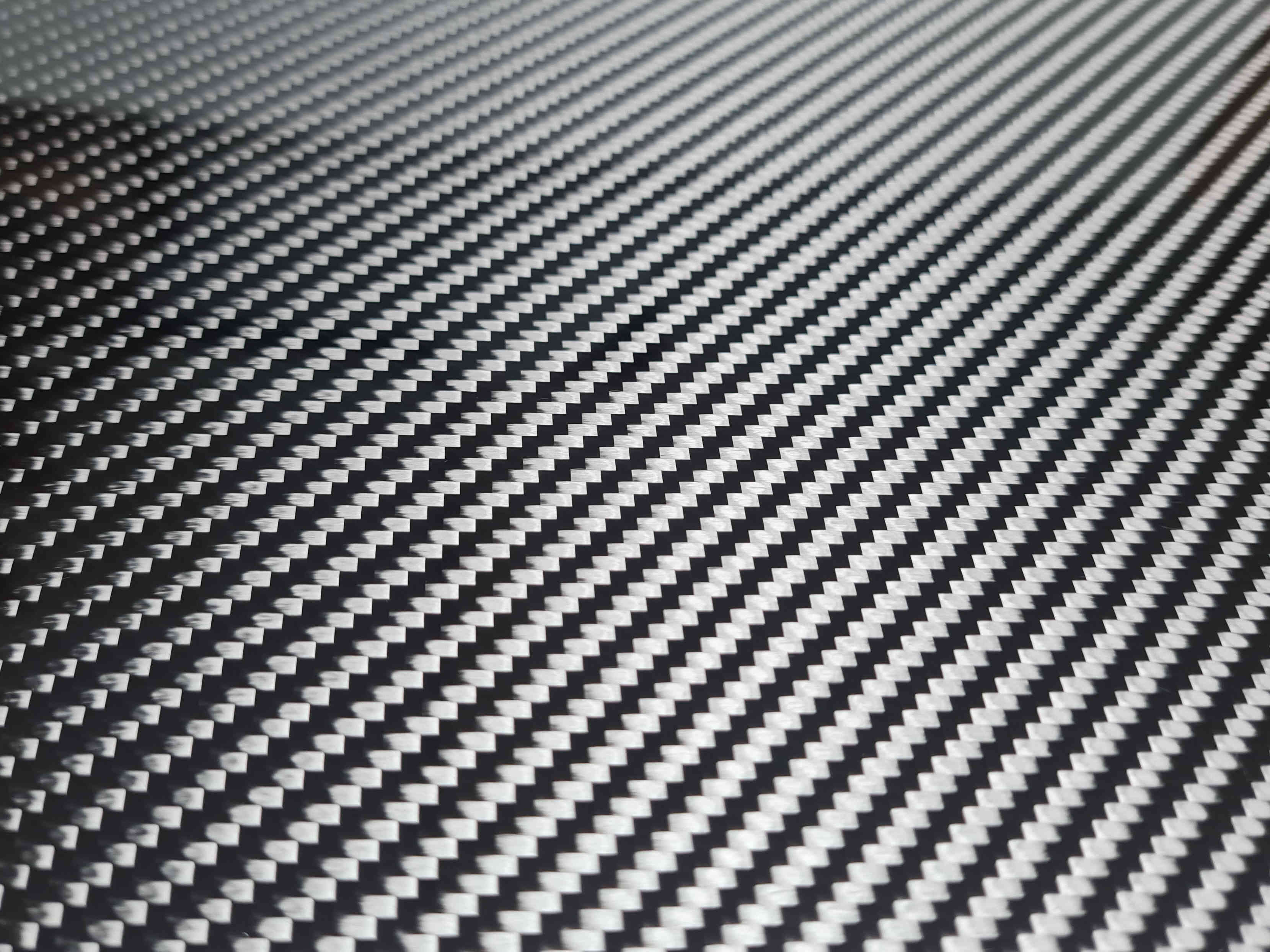 Xellentic® Carbon Furnier